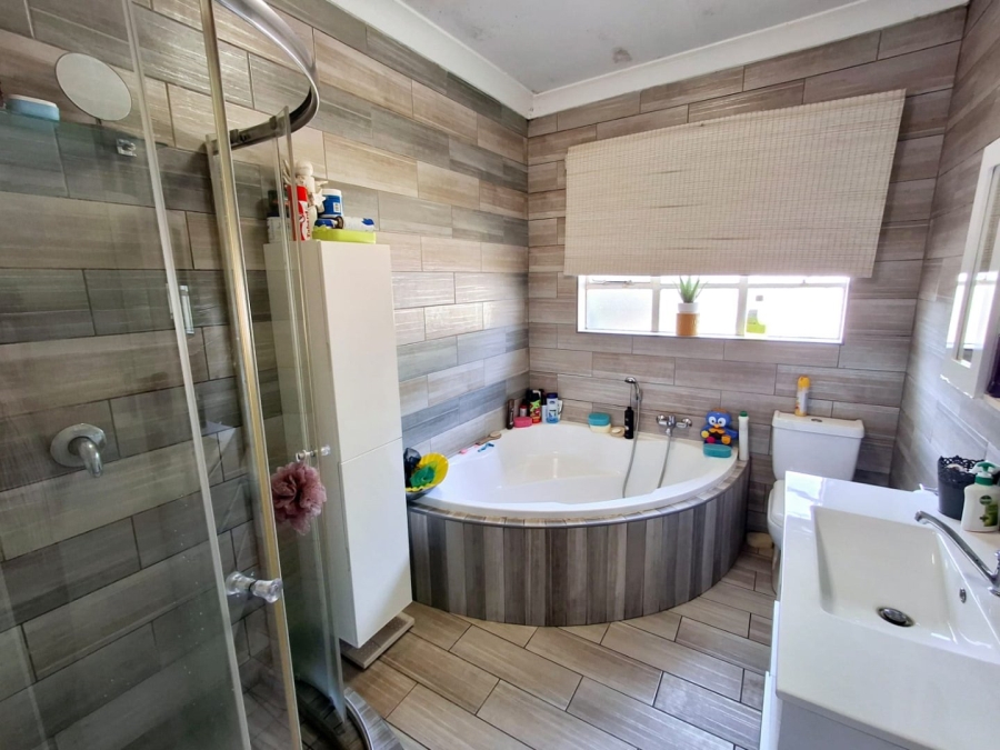 4 Bedroom Property for Sale in Sasolburg Ext 23 Free State